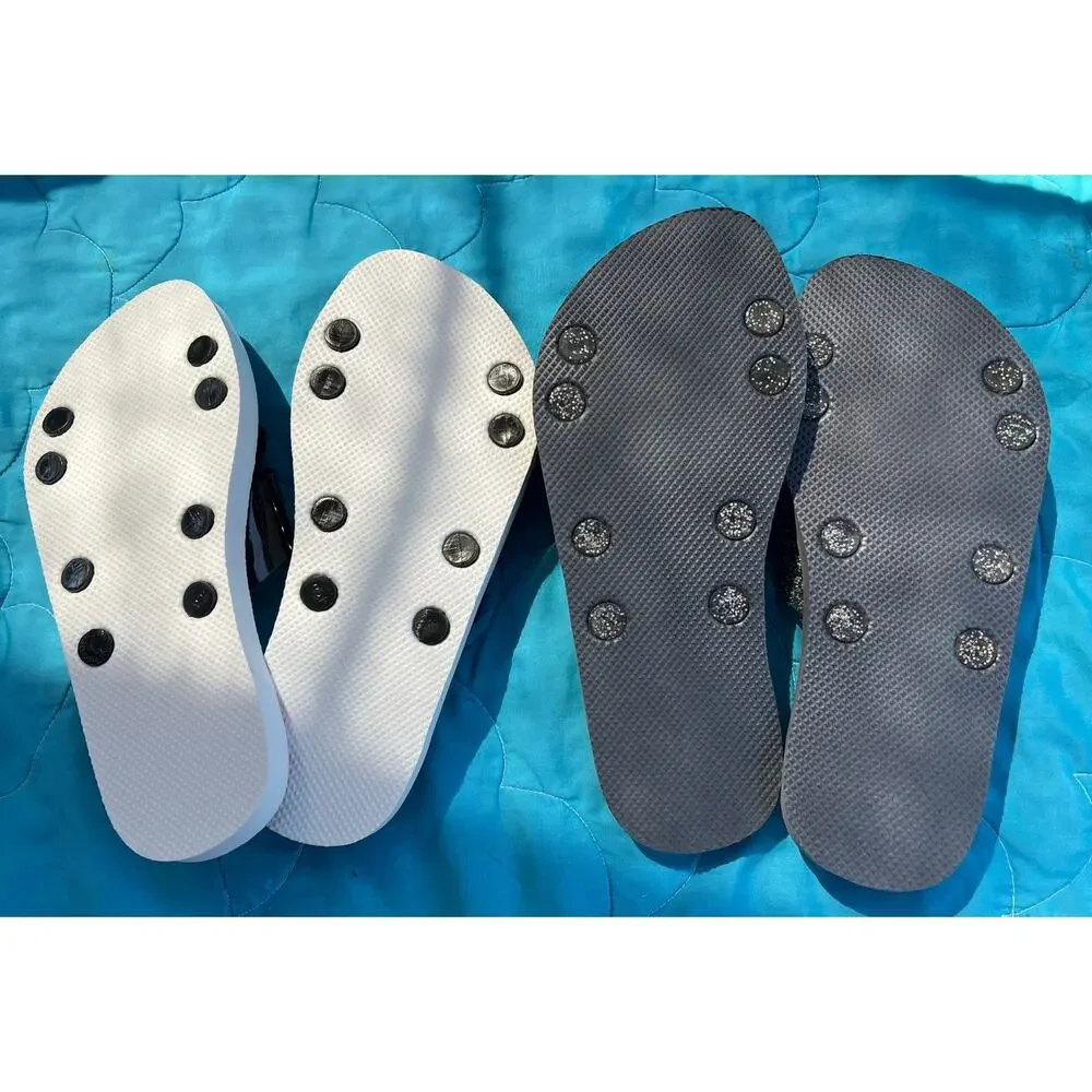 2 Pair NEW no Tags Old Navy Criss Cross Flip Flop Sandles Size 6